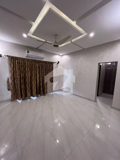 1 Kanal House Available For Rent, DHA Phase 7, Q Block