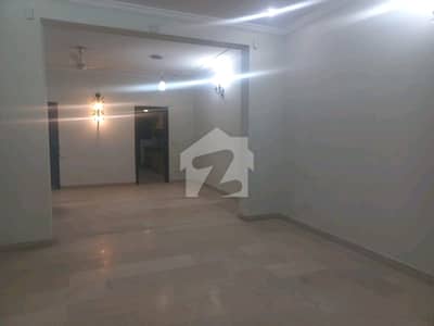 10 Marla Spacious Lower Portion Available In E-11 For rent 10 Marla Spacious Lower Portion Available In E-11 For rent