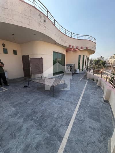 1 Kanal 3-Bed Portion For Rent | Attached Baths | Garage | Separate Electricity Meter Preference Little Family