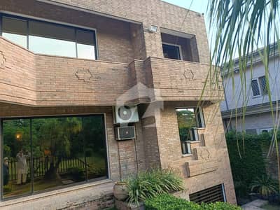 2 Kanal House with 2 Kanal Extra Land for Lawn F-10