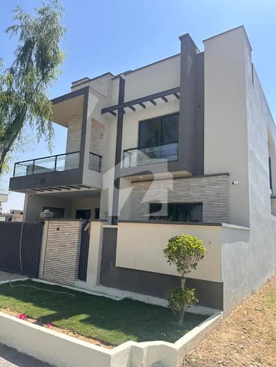 10 Marla Designer House for sale