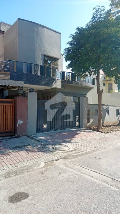 Double Storey 10 Marla House For sale In Bahria Town Phase 3 Rawalpindi