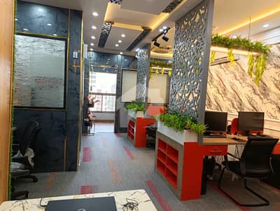 الحفیظ ایگزیکٹو گلبرگ 3,گلبرگ,لاہور میں 4 مرلہ Studio دفتر 2.5 کروڑ میں برائے فروخت۔