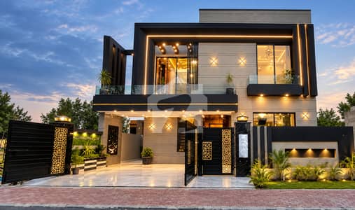 10 Marla Lavish Bungalow on Prime Location of DHA Phase 7 Lahore For Rent