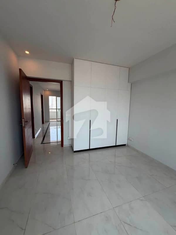 Luxurious 3 Bed Available For Rent Luxurious 3 Bed Available For Rent