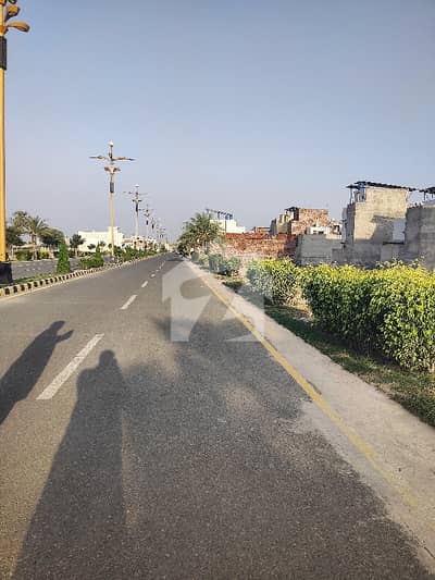 ایڈمز ہاؤسنگ سکیم میٹیٹل روڈ,ملتان میں 10 مرلہ رہائشی پلاٹ 1.0 کروڑ میں برائے فروخت۔
