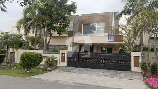 ONE KANAL BEAUTIFULL HOUSE AVAILABLE FOR RENT IN DHA PHASE 5
