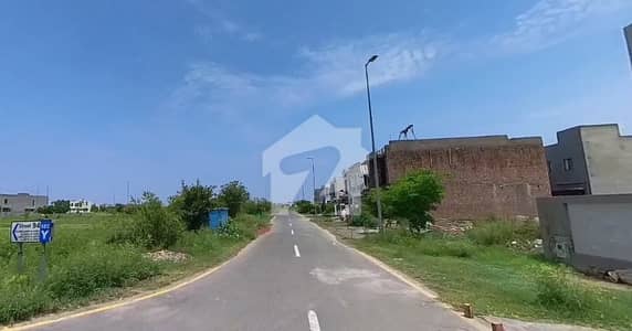 1-Kanal 40 sqft Corner Plot Nearest 2490-Y For Sale Nearest location of Park Phase 7 Hot Location near Defence Raya & Golf course, McDonalds
