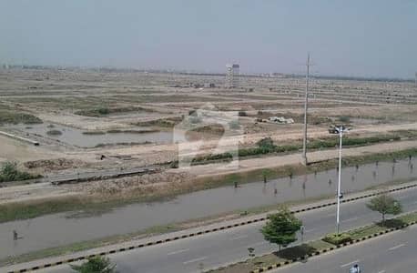 1 + 1 Kanal Pair Plots on Main Boulevard.