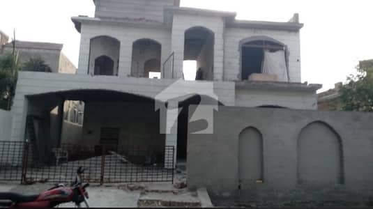 1.5 Store 1 Kanal Gray Structure For Sale