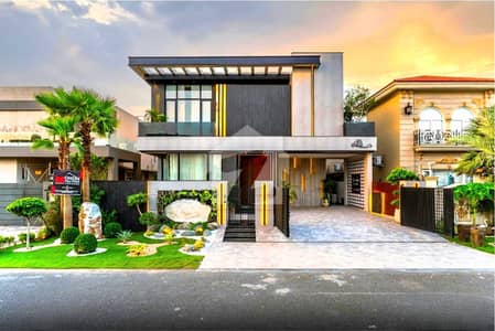 0NE KANAL FULL BASMENT FULL FURNISHED WITH POOL SOLER MODREN DESIGN HOUSE FOR SALE IN DHA PHASE 8