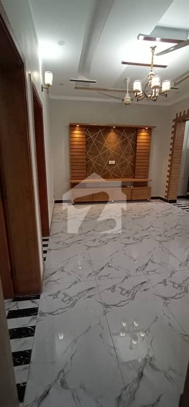 Tile Floor Ground Portion For Rent In I-10 newly