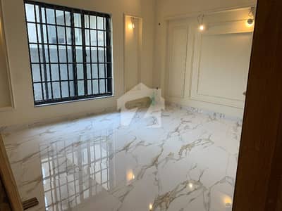 10 Marla Brand New House for sale in Tariq garden
