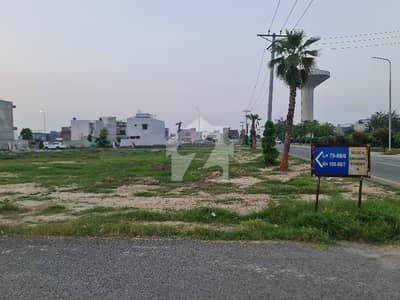 10 Marla Hot Location Corner Pair Plots Available For Sale