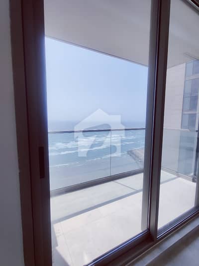 Luxurious 03-Beds Brand New Apartment For Rent