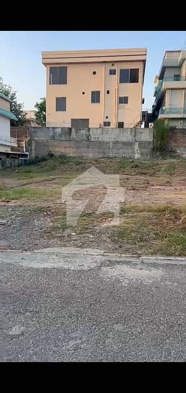 20 Marla Plot Available For Sale