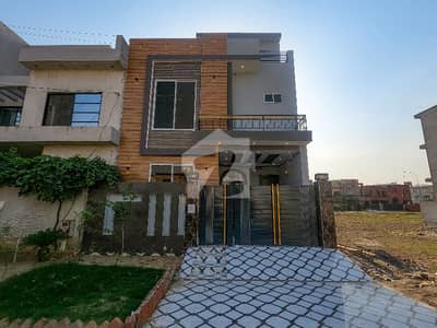 Reserve A Prime Location House Now In Central Park - Block B