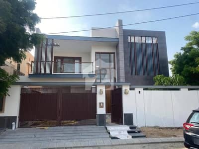 FOR RENT: WELL-MAINTAINED 6-BEDROOM RESIDENTIAL BUNGALOW KHAYABAN-E-RAHAT DHA PHASE 6, KARACHI