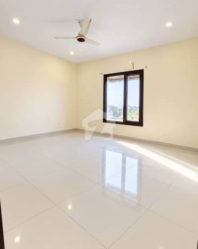 FOR RENT: BRAND NEW 100 SQ YD 4-BEDROOM BUNGALOW WITH BASEMENT ZONE B, DHA PHASE 8, KARACHI