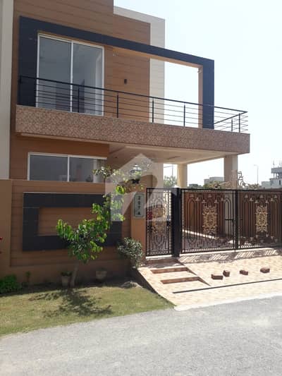 ڈی ایچ اے 9 ٹاؤن ڈیفنس (ڈی ایچ اے),لاہور میں 3 کمروں کا 5 مرلہ مکان 1.5 لاکھ میں کرایہ پر دستیاب ہے۔ ڈی ایچ اے 9 ٹاؤن ڈیفنس (ڈی ایچ اے),لاہور میں 3 کمروں کا 5 مرلہ مکان 1.5 لاکھ میں کرایہ پر دستیاب ہے۔