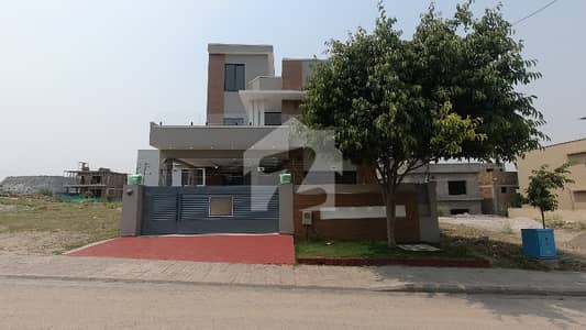 House Of 10 Marla Available For sale In DHA Phase 5 - Sector F