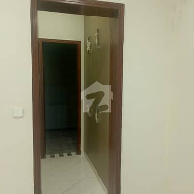 بحریہ ٹاؤن - اوورسیزبی بحریہ ٹاؤن اوورسیز انکلیو,بحریہ ٹاؤن,لاہور میں 5 کمروں کا 10 مرلہ مکان 1.8 لاکھ میں کرایہ پر دستیاب ہے۔ بحریہ ٹاؤن - اوورسیزبی بحریہ ٹاؤن اوورسیز انکلیو,بحریہ ٹاؤن,لاہور میں 5 کمروں کا 10 مرلہ مکان 1.8 لاکھ میں کرایہ پر دستیاب ہے۔