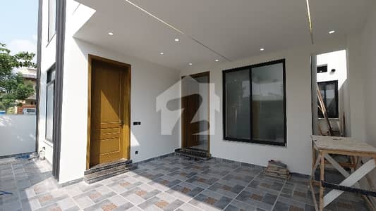 Ready To Buy A Facing Park House 7 Marla In Gulberg Residencia - Block F