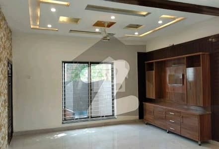 Bahria Town - Sector C House Sized 5 Marla Is Available