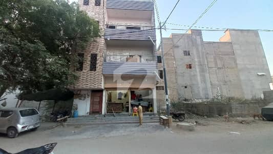 100 Square Yards Comercial G+3 Tk Ban Saktaa Hay 2 Shops 3 Flates Ki Physibility Hay