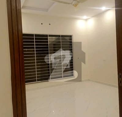 10 Marla House Available For Rent In Jasmine Block Sector C Bahria Town Lahore