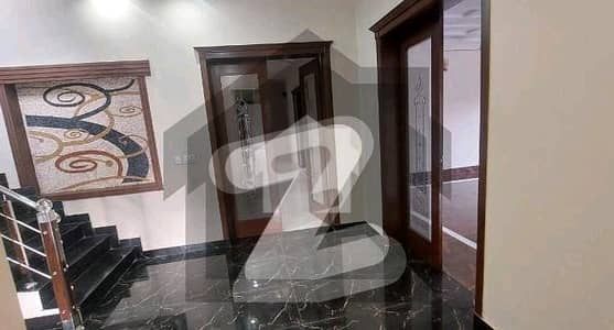 بحریہ ٹاؤن سیکٹر ای بحریہ ٹاؤن,لاہور میں 2 کمروں کا 5 مرلہ زیریں پورشن 65.0 ہزار میں کرایہ پر دستیاب ہے۔ بحریہ ٹاؤن سیکٹر ای بحریہ ٹاؤن,لاہور میں 2 کمروں کا 5 مرلہ زیریں پورشن 65.0 ہزار میں کرایہ پر دستیاب ہے۔