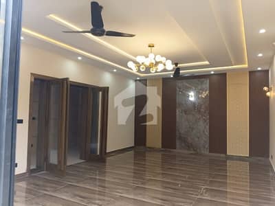 Spacious 1 Kanal House Available For sale In DHA Defence Phase 1