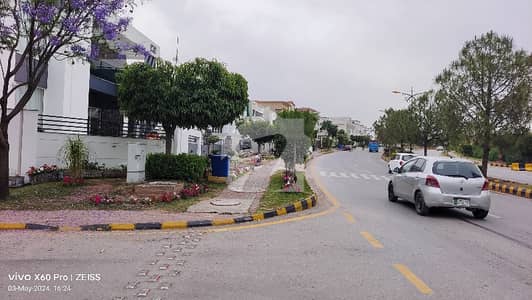 Sector N 5 Marla Margalla Facing Heighted Location Near To Park