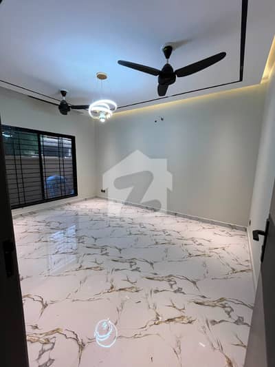 جی ۔ 15 اسلام آباد میں 6 کمروں کا 10 مرلہ مکان 1.55 لاکھ میں کرایہ پر دستیاب ہے۔