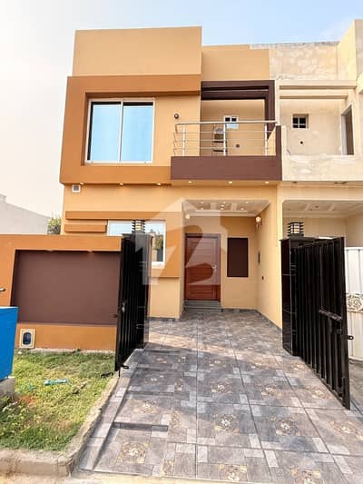 3 MARLA UlTRA MODERN LUXURY HOMES FOR SALE NEW LAHORE CITY NOTE : Only CASH PAY HOUSE AVAILABLE BANK Loan Not Available 3 MARLA UlTRA MODERN LUXURY HOMES FOR SALE NEW LAHORE CITY NOTE : Only CASH PAY HOUSE AVAILABLE BANK Loan Not Available