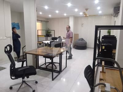 1100 Sq. Ft. Executive Office Available for Rent in Gulberg 3, Lahore