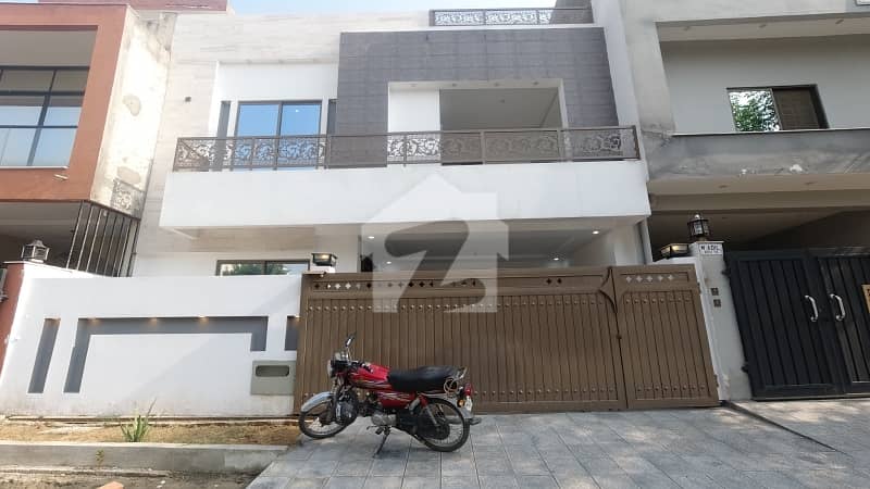 Looking For A Prime Location House In Islamabad Looking For A Prime Location House In Islamabad