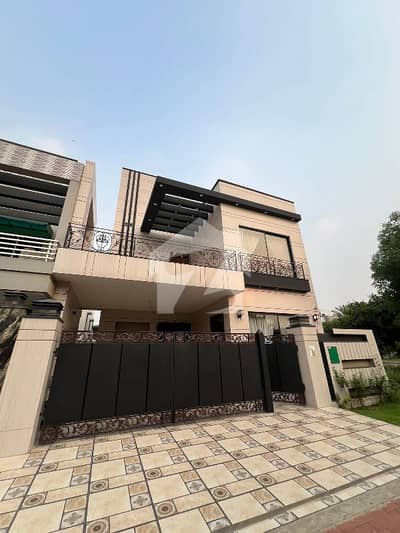 بحریہ آرچرڈ لاہور میں 5 کمروں کا 9 مرلہ مکان 3.6 کروڑ میں برائے فروخت۔ بحریہ آرچرڈ لاہور میں 5 کمروں کا 9 مرلہ مکان 3.6 کروڑ میں برائے فروخت۔