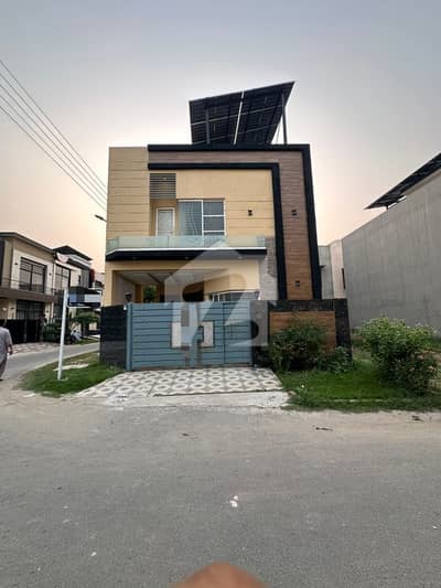 5 Marla Like New Used Coner Utra Modern House For Sale In DHA Rahbar