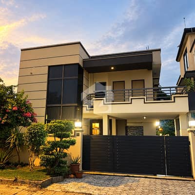 Sector C, Bahria Town Phase 8 Boulevard Back 10 Marla Double Story Single Unit House for Sale Solid Construction with 13Kv sollar Sector C, Bahria Town Phase 8 Boulevard Back 10 Marla Double Story Single Unit House for Sale Solid Construction with 13Kv sollar