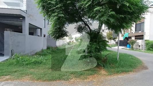 5 Marla Plot No-163 Block D on Top Location Of Phase 9 Town DHA Lahore For Urgent Sale