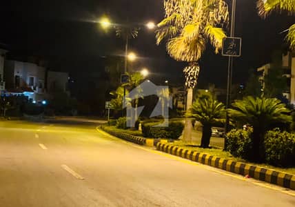بحریہ انکلیو - سیکٹر سی1 ایکسٹینشن بحریہ انکلیو,بحریہ ٹاؤن,اسلام آباد میں 10 مرلہ رہائشی پلاٹ 1.85 کروڑ میں برائے فروخت۔ بحریہ انکلیو - سیکٹر سی1 ایکسٹینشن بحریہ انکلیو,بحریہ ٹاؤن,اسلام آباد میں 10 مرلہ رہائشی پلاٹ 1.85 کروڑ میں برائے فروخت۔