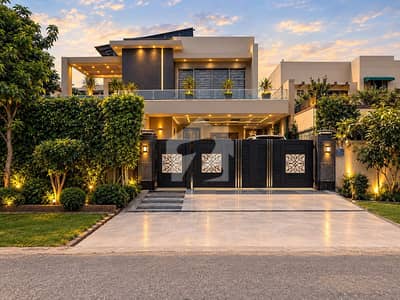 FACING PAR 1 KANAL WELL MENTAINED ULTRA MODERN LUXURY VILLA WITH 26 KVA SOLAR INSTALLED FOR SALE IN DHA PHASE 4. FACING PAR 1 KANAL WELL MENTAINED ULTRA MODERN LUXURY VILLA WITH 26 KVA SOLAR INSTALLED FOR SALE IN DHA PHASE 4.