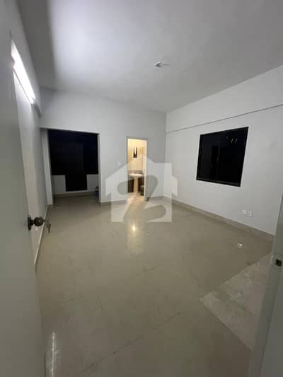 3-SIDE CORNER FLAT FOR RENT AT TAUHEED COMMERCIAL.