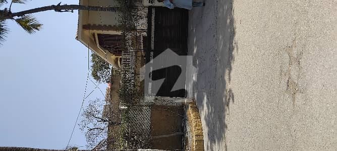 house for rent commercial use 1000sqy 4 bedroom best for resturent multinational Office and other business
