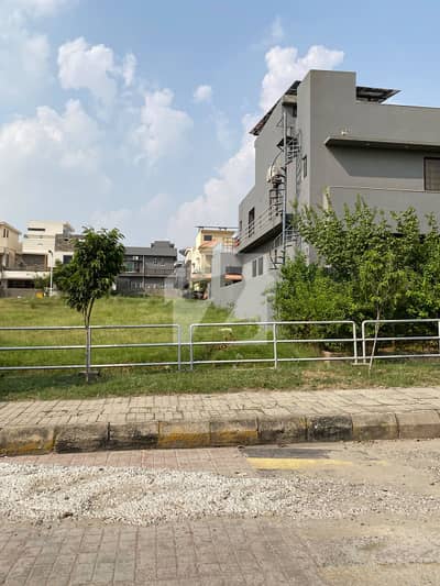 1 Kanal Plot For Sale In Block D Bahria Town