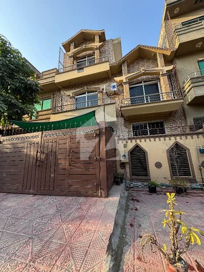 25x40 Ground Portion For Rent In G-13