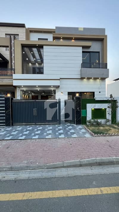Like A Brand New 5 Marla House For Rent