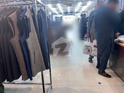 High Footfall of Paying Class Shop
