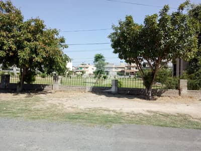 10 Marla Best Location For Built Home near park mosque market Plot For Sale